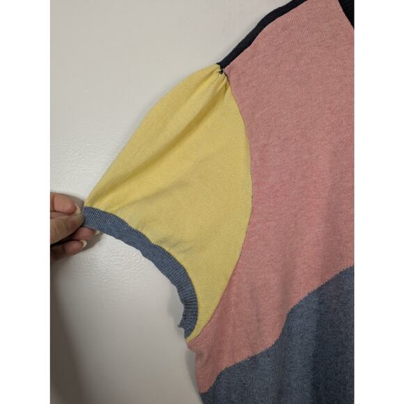 ModCloth Colorblock Short Sleeve Scoop Neck Sweater - Picture 2 of 6